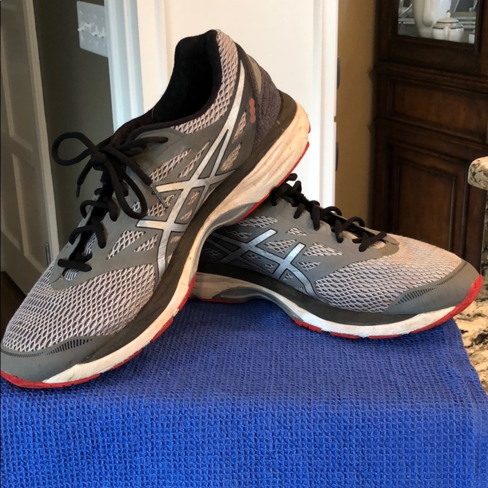 ASICS men’s Gel Cumulus 18 running shoe